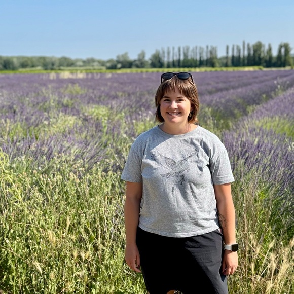 Meet your Posher, Tracy! - Picture 5 of 5